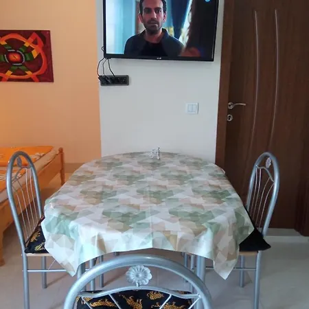 Teo * بوموري